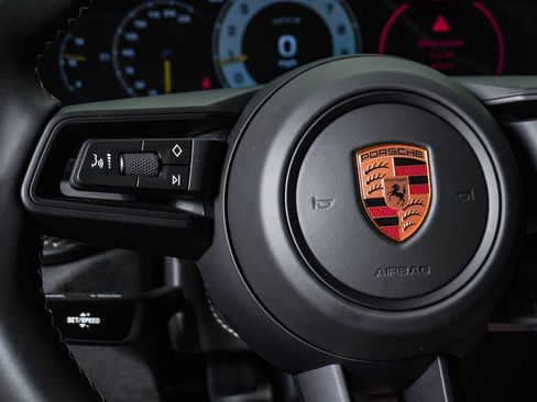 Certified 2026 Porsche 911 GT3 RWD image 23
