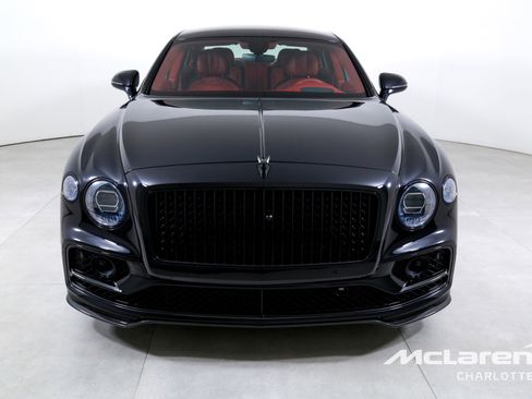 Used 2023 Bentley Flying Spur W12 image 4