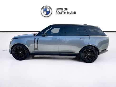 Used 2025 Land Rover Range Rover Long Wheelbase SE AWD/4WD image 4