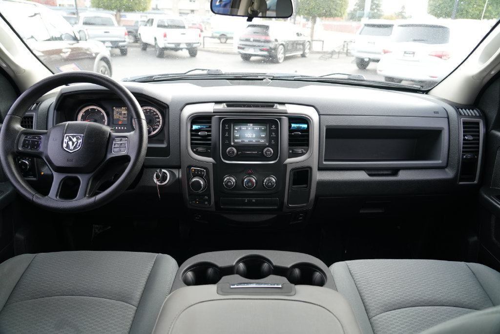 Used 2017 RAM 1500 Express AWD/4WD image 20