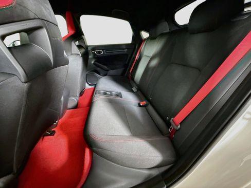 Used 2024 Honda Civic Type R image 25