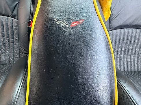 Used 2004 Chevrolet Corvette Z06 w/ Memory Package RWD image 31