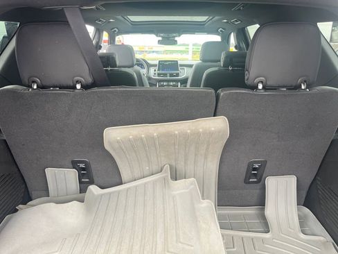 Used 2023 Chevrolet Tahoe Z71 w/ Z71 Off-Road Package image 23