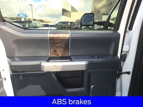 Certified 2022 Ford F250 Lariat w/ Lariat Ultimate Package image 25