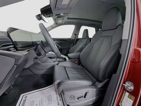 Certified 2025 Audi Q5 Prestige image 23