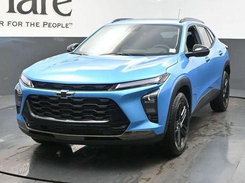 New 2025 Chevrolet Trax ACTIV w/ Sunroof Package FWD image 7