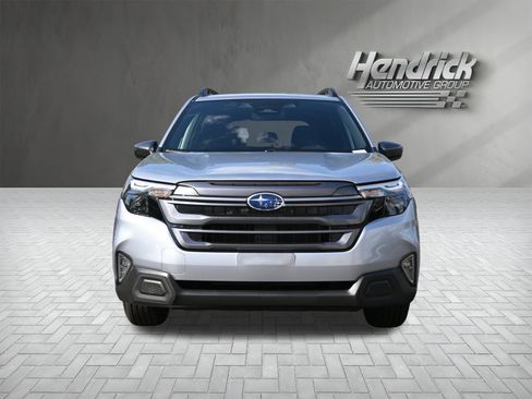 Certified 2025 Subaru Forester Premium w/ Convenience Package #2 image 3