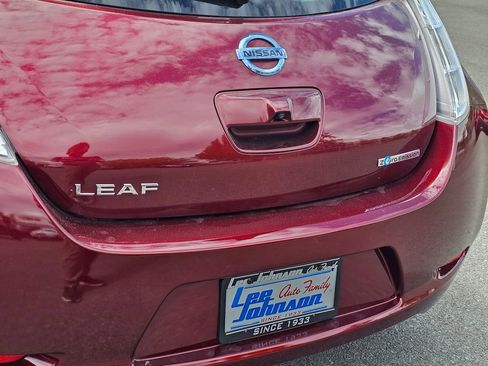 Used 2017 Nissan Leaf SV FWD image 25