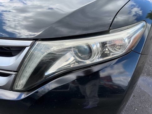 Used 2014 Toyota Venza Limited image 2