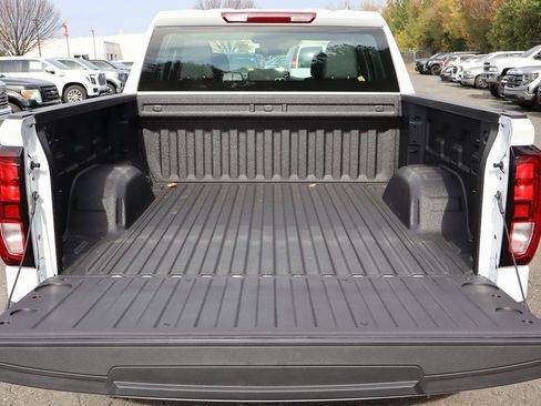 New 2026 GMC Sierra 1500 Pro AWD/4WD image 8