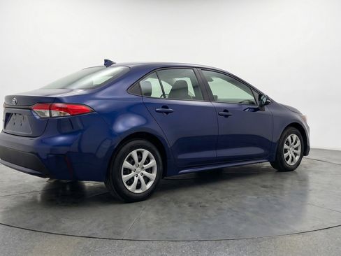 Used 2025 Toyota Corolla LE FWD image 9