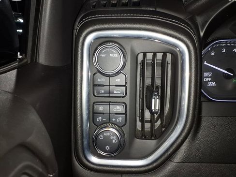 Used 2021 GMC Sierra 1500 Elevation w/ Preferred Package image 28