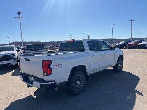 Used 2024 Chevrolet Colorado LT w/ LT Convenience Package II image 12