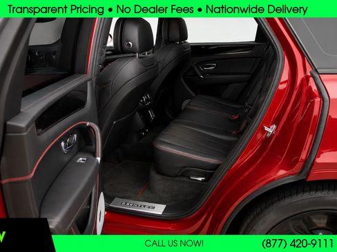 Used 2019 Bentley Bentayga AWD/4WD image 8