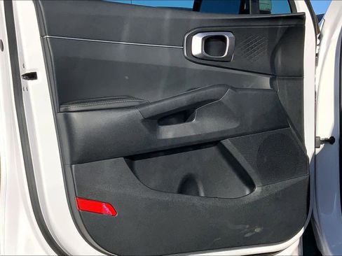 Certified 2025 Kia Sorento S image 42