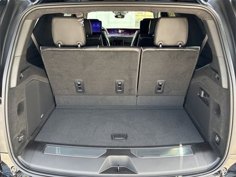 New 2026 Cadillac Escalade Platinum Sport AWD/4WD image 11