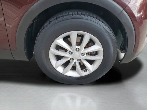 Certified 2017 Kia Sorento LX image 31