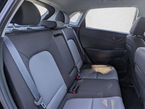 Used 2020 Hyundai Kona SE image 18