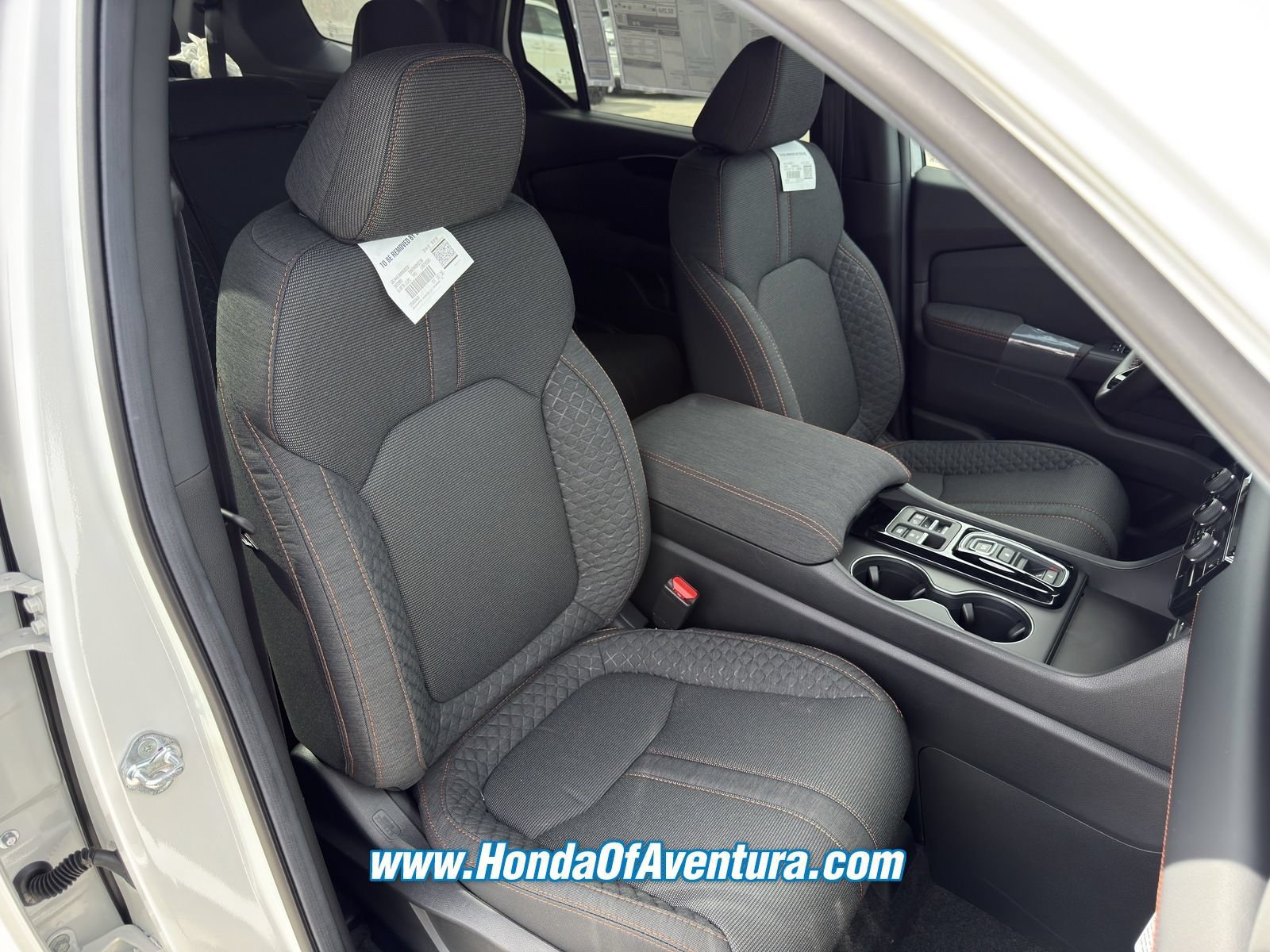 New 2026 Honda Pilot Sport image 6