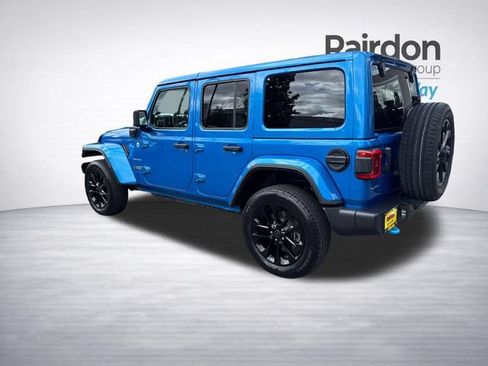 Used 2024 Jeep Wrangler Unlimited Sahara AWD/4WD image 5
