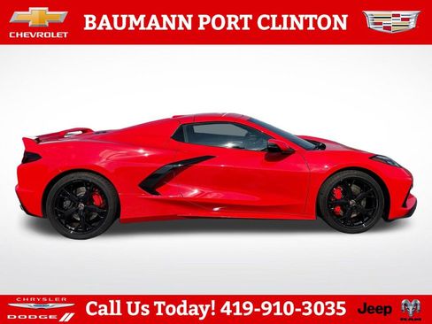 Used 2022 Chevrolet Corvette Stingray Preferred Conv w/ Z51 Performance Package RWD image 6
