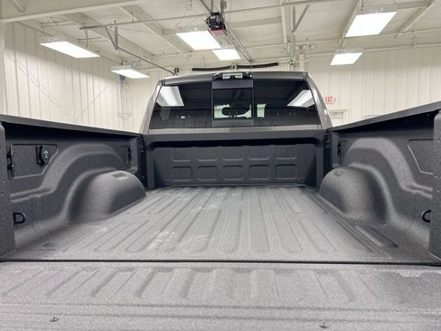 New 2026 RAM 2500 Big Horn AWD/4WD image 24