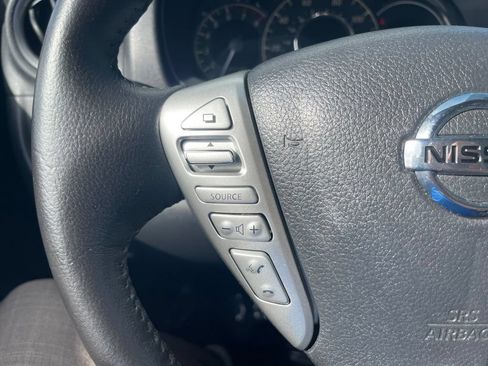 Used 2016 Nissan Versa Note SV FWD image 10