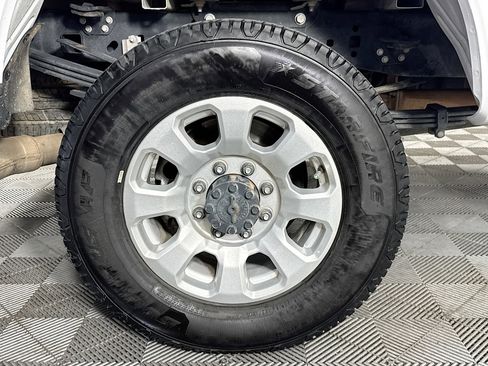 Used 2024 Ford F350 XLT image 29