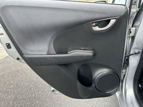 Used 2011 Honda Fit image 12