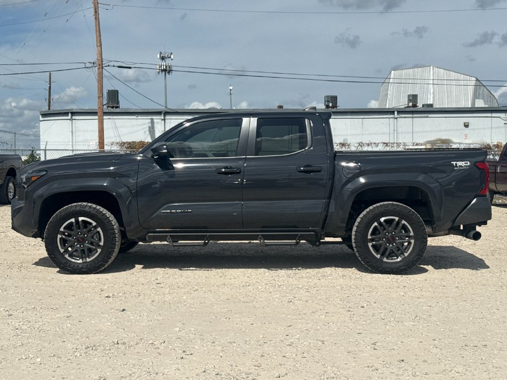 Certified 2025 Toyota Tacoma TRD Sport w/ TRD Sport Upgrade Package AWD/4WD image 3