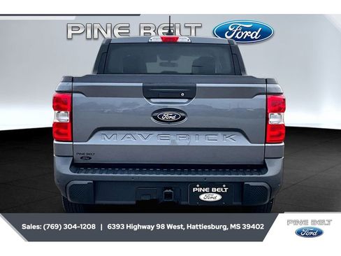 Used 2025 Ford Maverick XLT FWD image 4