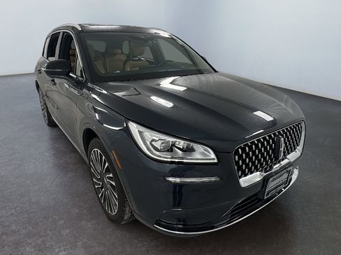Used 2020 Lincoln Corsair Reserve image 1