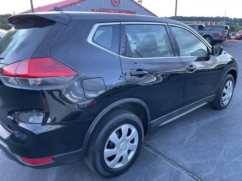 Used 2017 Nissan Rogue S image 8