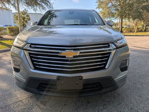 Used 2023 Chevrolet Traverse Premier image 2