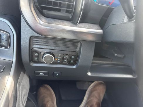 Used 2026 Ford F350 Lariat w/ Black Appearance Package AWD/4WD image 19