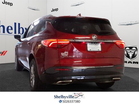 Used 2024 Buick Enclave Premium image 4