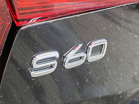 Certified 2023 Volvo S60 T8 Plus image 27