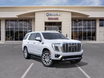 New 2026 GMC Yukon Denali w/ Sun & Power Step Package