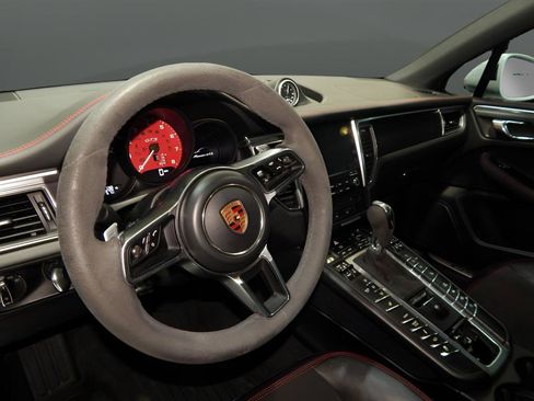 Used 2017 Porsche Macan GTS image 14