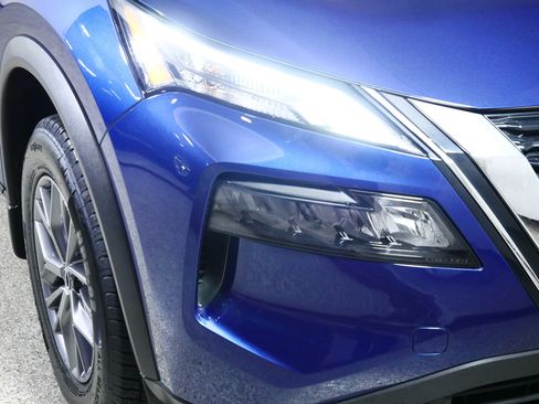 Used 2023 Nissan Rogue S AWD/4WD image 16