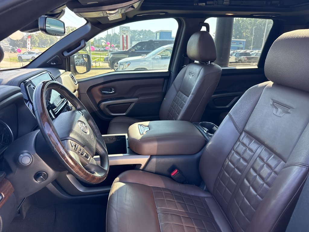 Used 2021 Nissan Titan Platinum Reserve w/ Moonroof Package AWD/4WD image 29