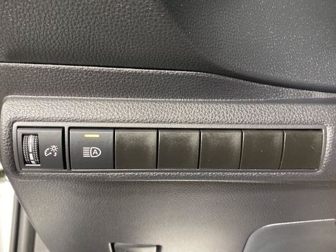 Used 2026 Toyota Corolla SE w/ SE Package FWD image 21