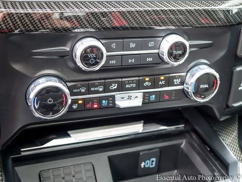 Used 2023 Ford F250 Lariat w/ Lariat Ultimate Package AWD/4WD image 23