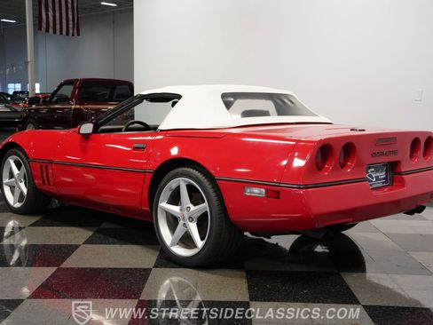 Used 1989 Chevrolet Corvette Convertible image 9