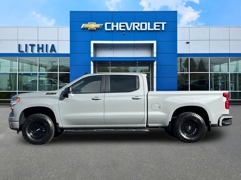 Used 2025 Chevrolet Silverado 1500 RST w/ Z71 Off-Road Package AWD/4WD image 5