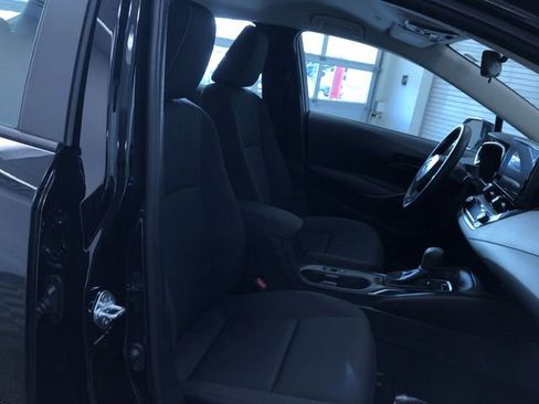 Used 2025 Toyota Corolla LE image 22