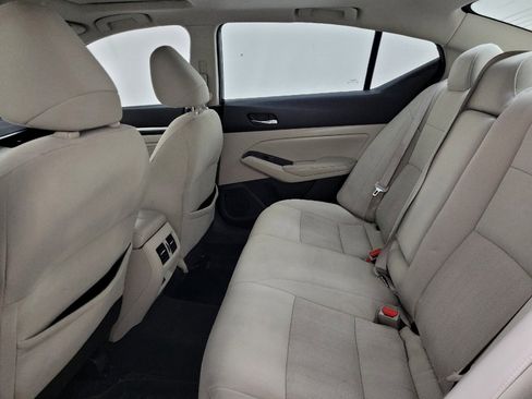 Used 2020 Nissan Altima 2.5 SV FWD image 18