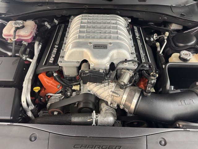 Used 2016 Dodge Charger SRT Hellcat RWD image 10