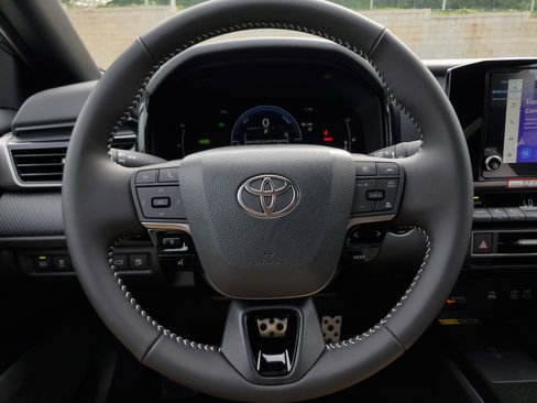 New 2026 Toyota Camry SE FWD image 19