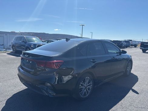 Used 2022 Kia Forte GT-Line w/ GT-Line Technology Package image 2